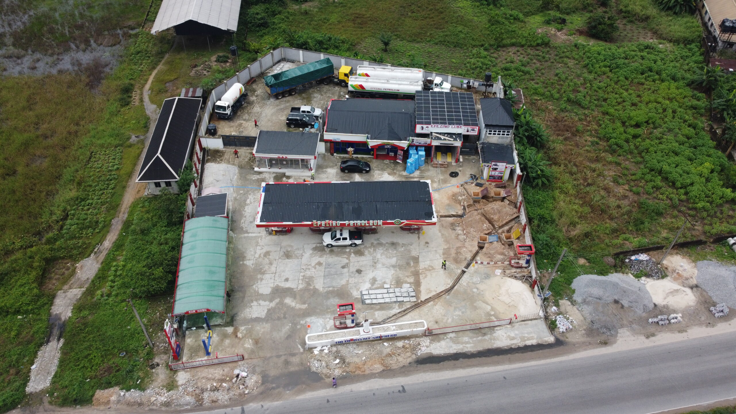 EFEZINO COMIING SOON EFEZINO COMIING SOON